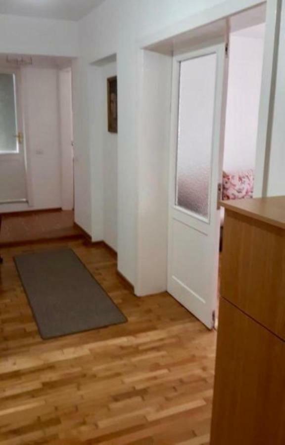Casa Alise-Luise Apartamento Braşov Exterior foto