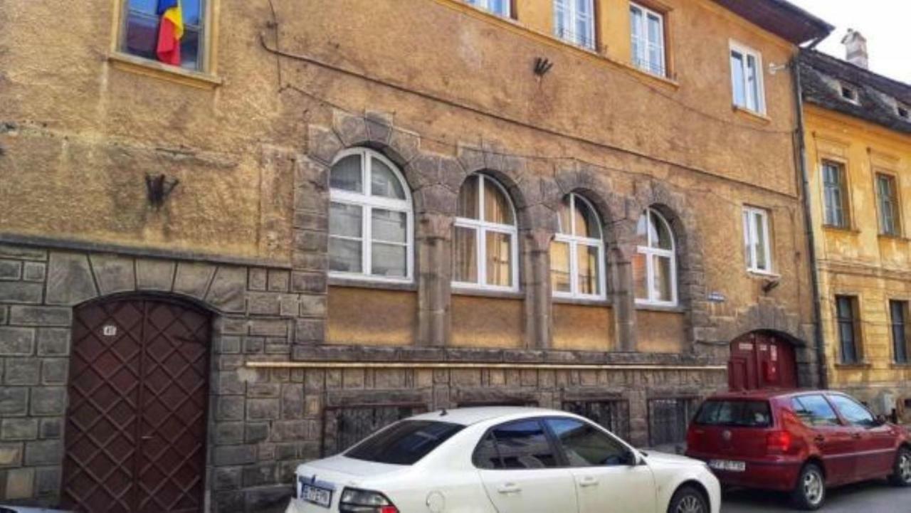 Casa Alise-Luise Apartamento Braşov Exterior foto